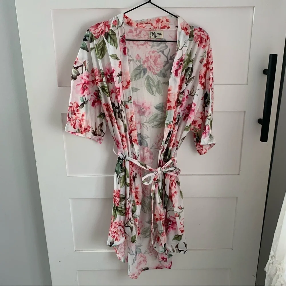 SHOW ME YOUR MUMU | EUC Romantic Floral Brie Kimono Robe Fab Fit Fun Collab OS